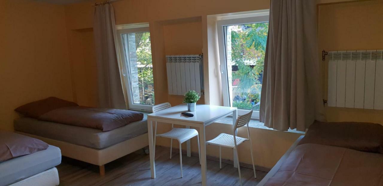 Pension 11 Apartments By Lorenc ベルリン エクステリア 写真